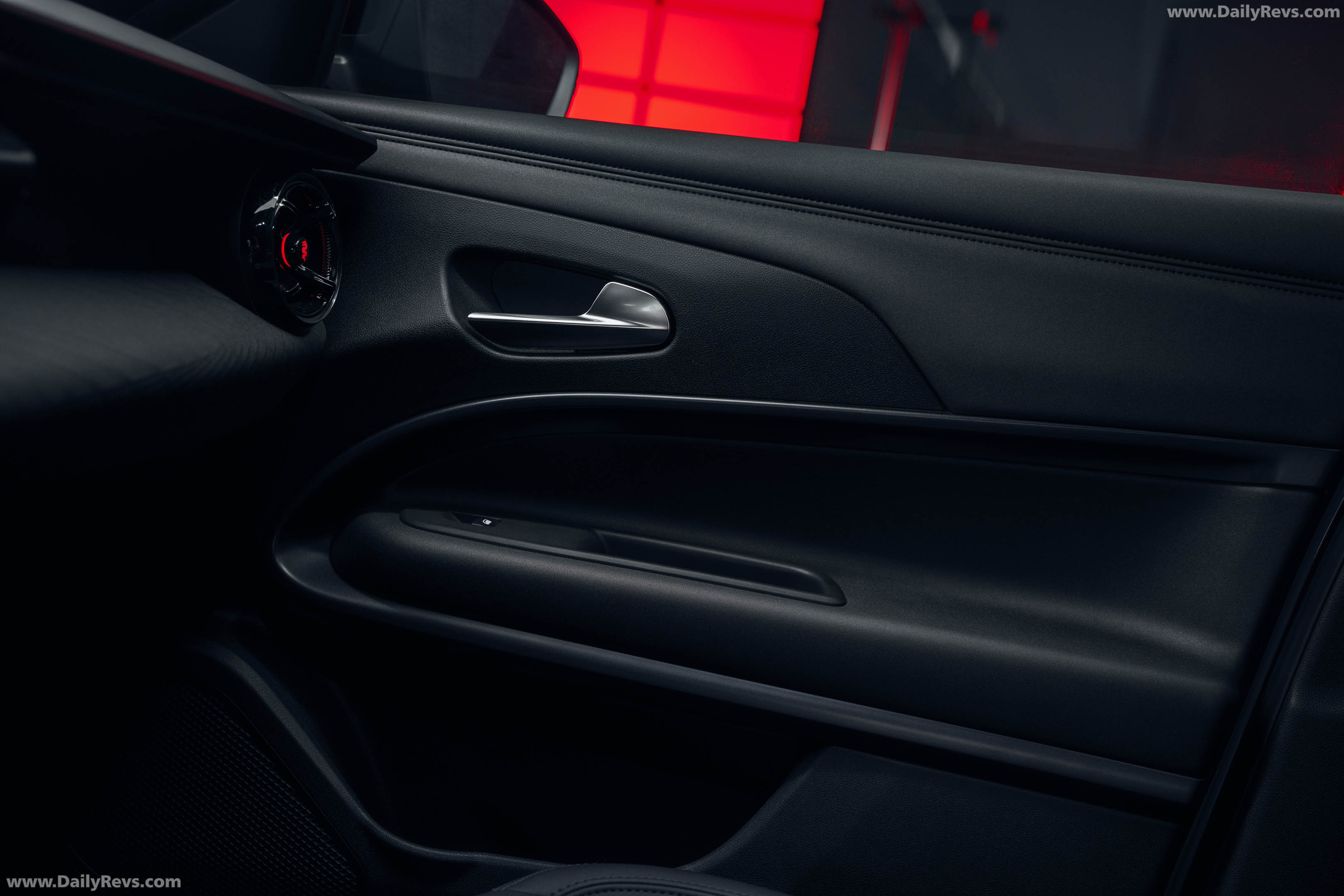 2027 Alfa Romeo Junior Luna Rossa Interior